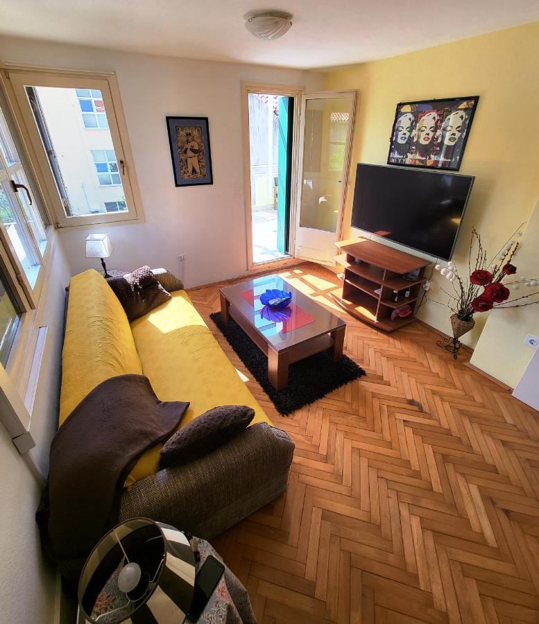 Zee Apartment ซาดาร์ ภายนอก รูปภาพ